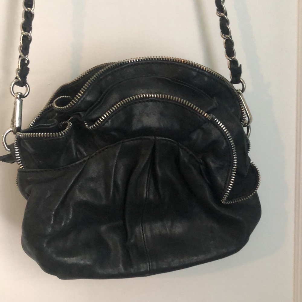 Black leather, red lining rose style purse 🌹 crossbody silver chain like Chanel